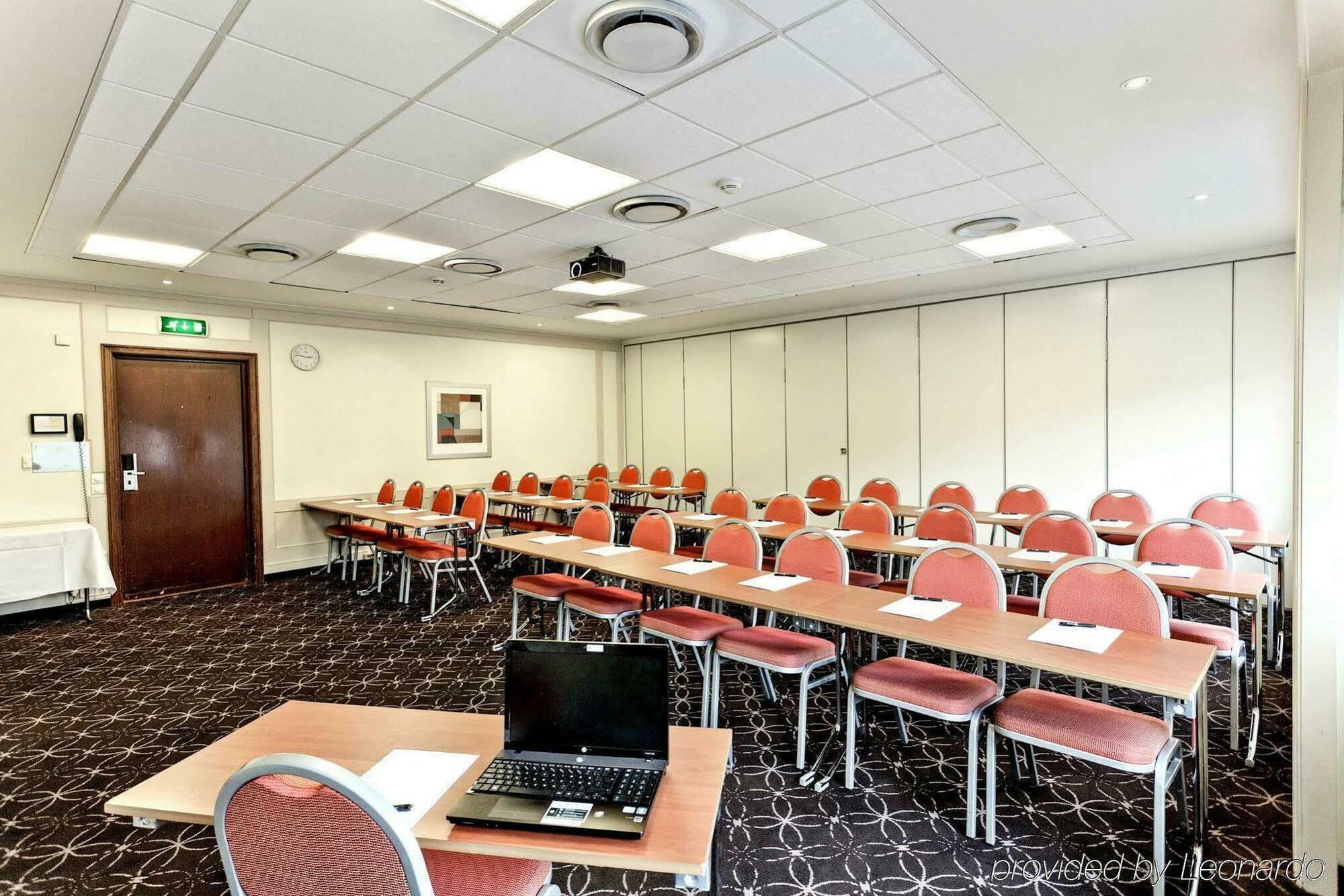 Scandic Helsfyr Осло Экстерьер фото